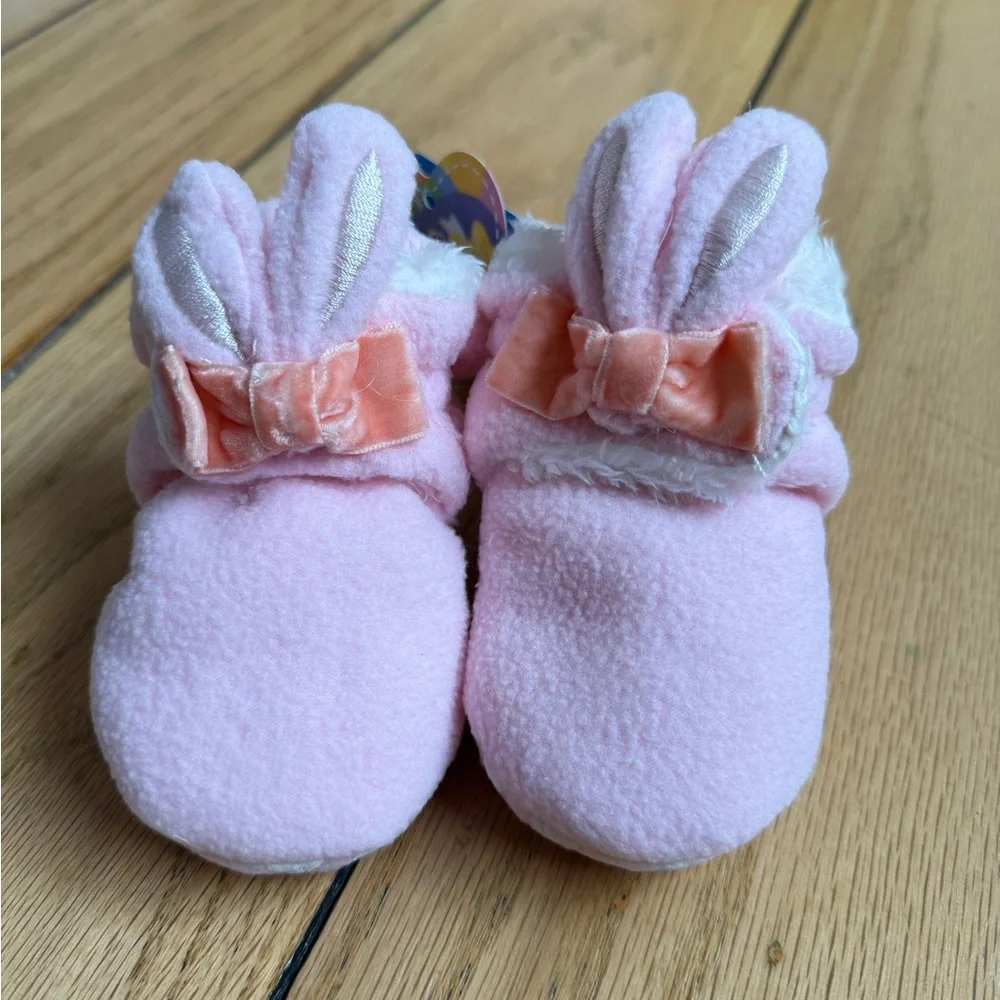 Cozy Pink Bunny Booties for babies